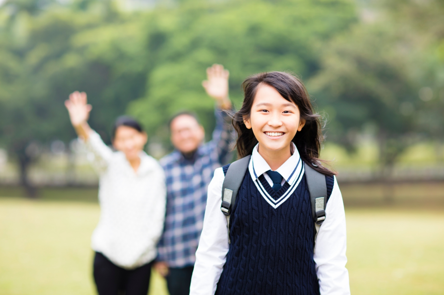 父母4次“撑腰”，换孩子一生“抬头”，你能做到几点？
